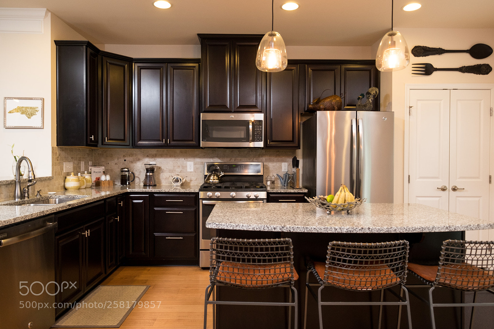 Fujifilm X-T1 sample photo. Claire's kitchen photography