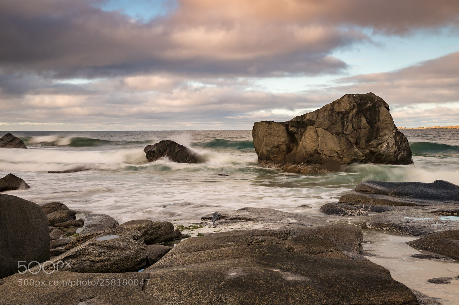 Canon EOS 6D Mark II sample photo. Waves photography