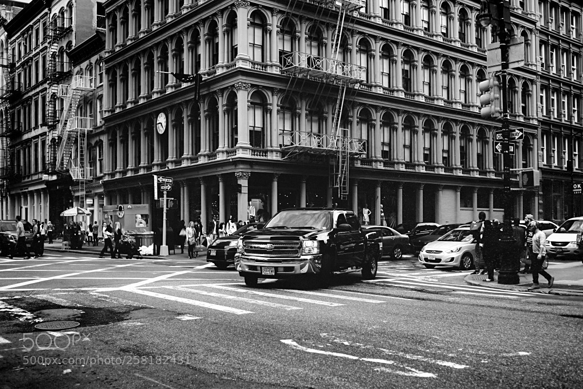 Canon EOS 5D Mark II sample photo. Huge car photography