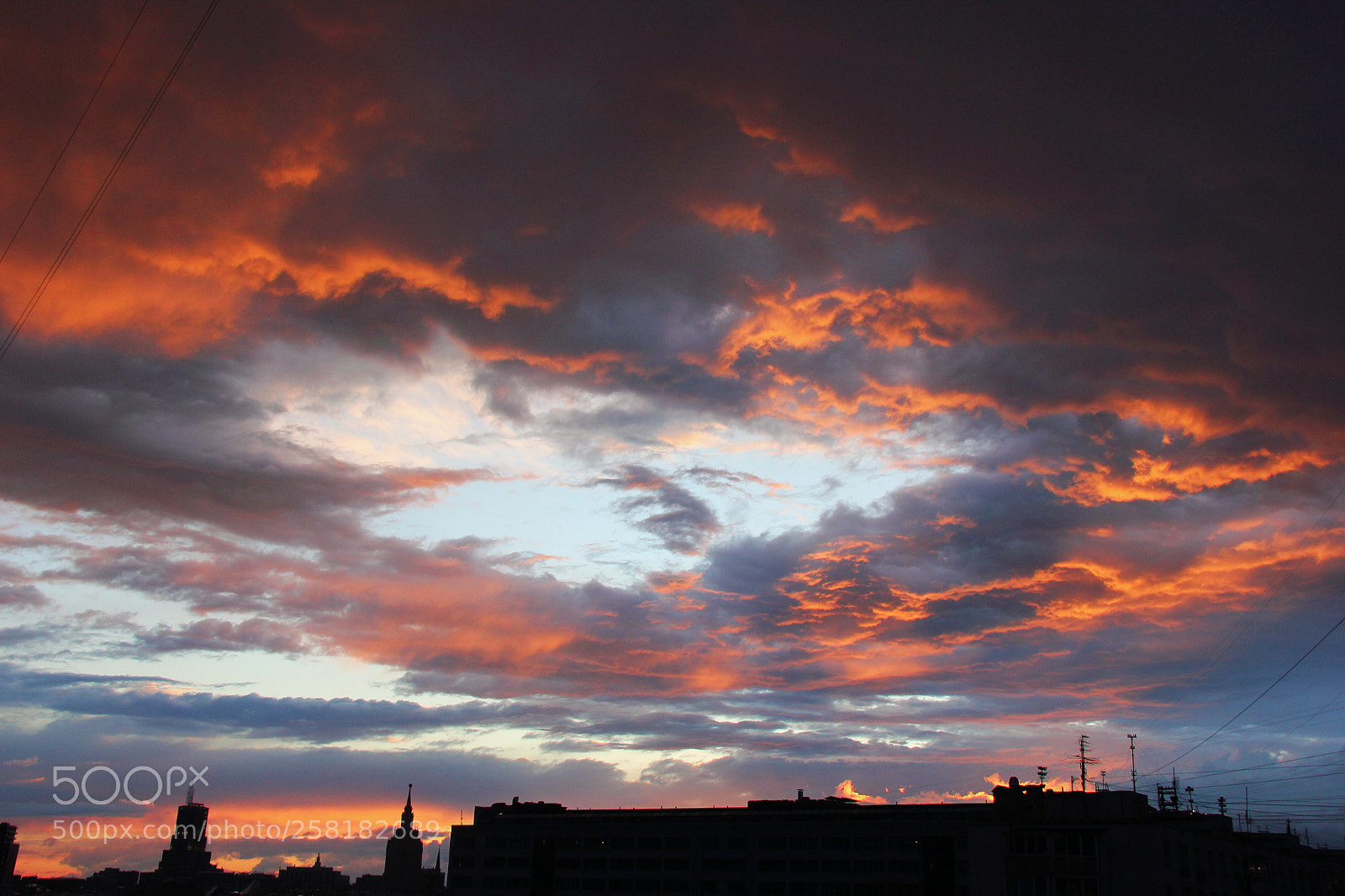 Canon EOS 550D (EOS Rebel T2i / EOS Kiss X4) sample photo. Blazing sky photography