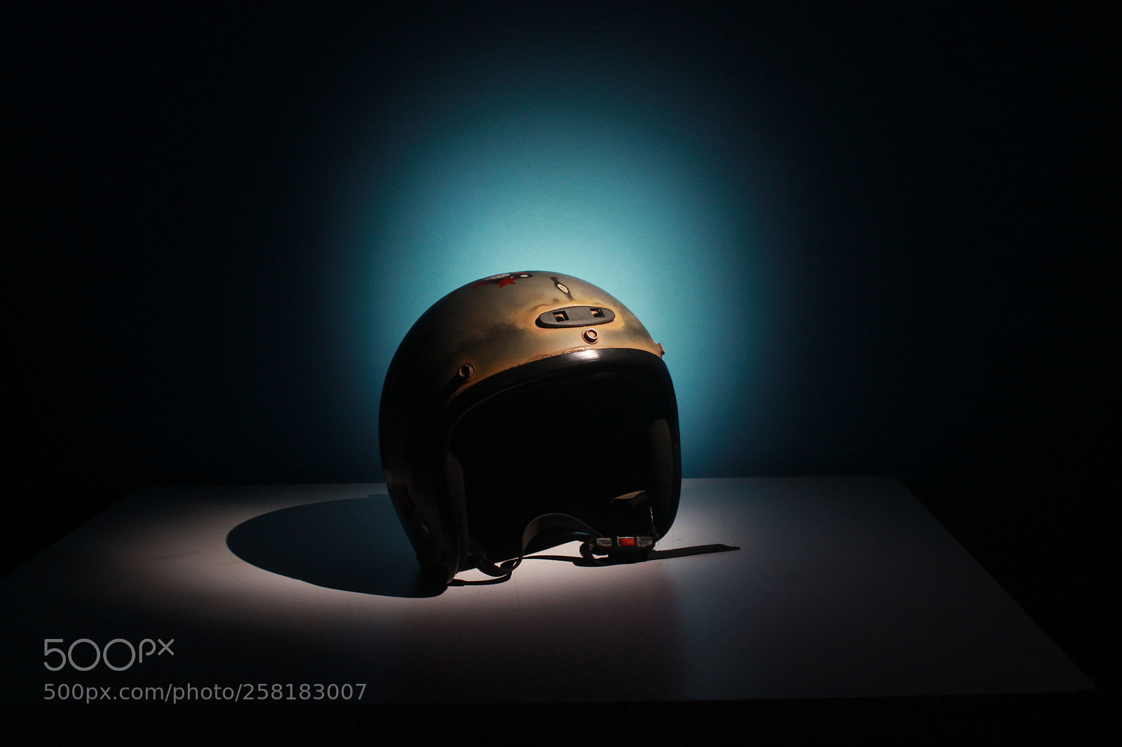 Canon EOS 1100D (EOS Rebel T3 / EOS Kiss X50) sample photo. Helmet photography