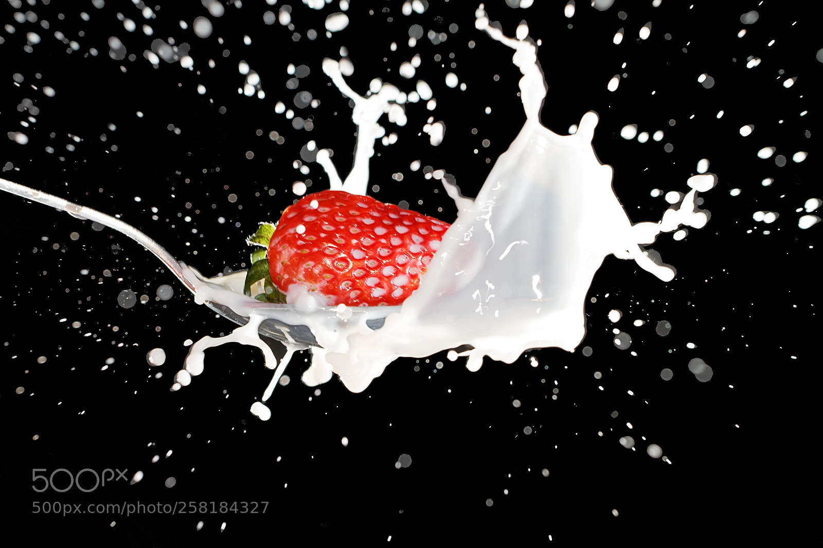 Canon EOS 7D sample photo. Fraise & lait photography