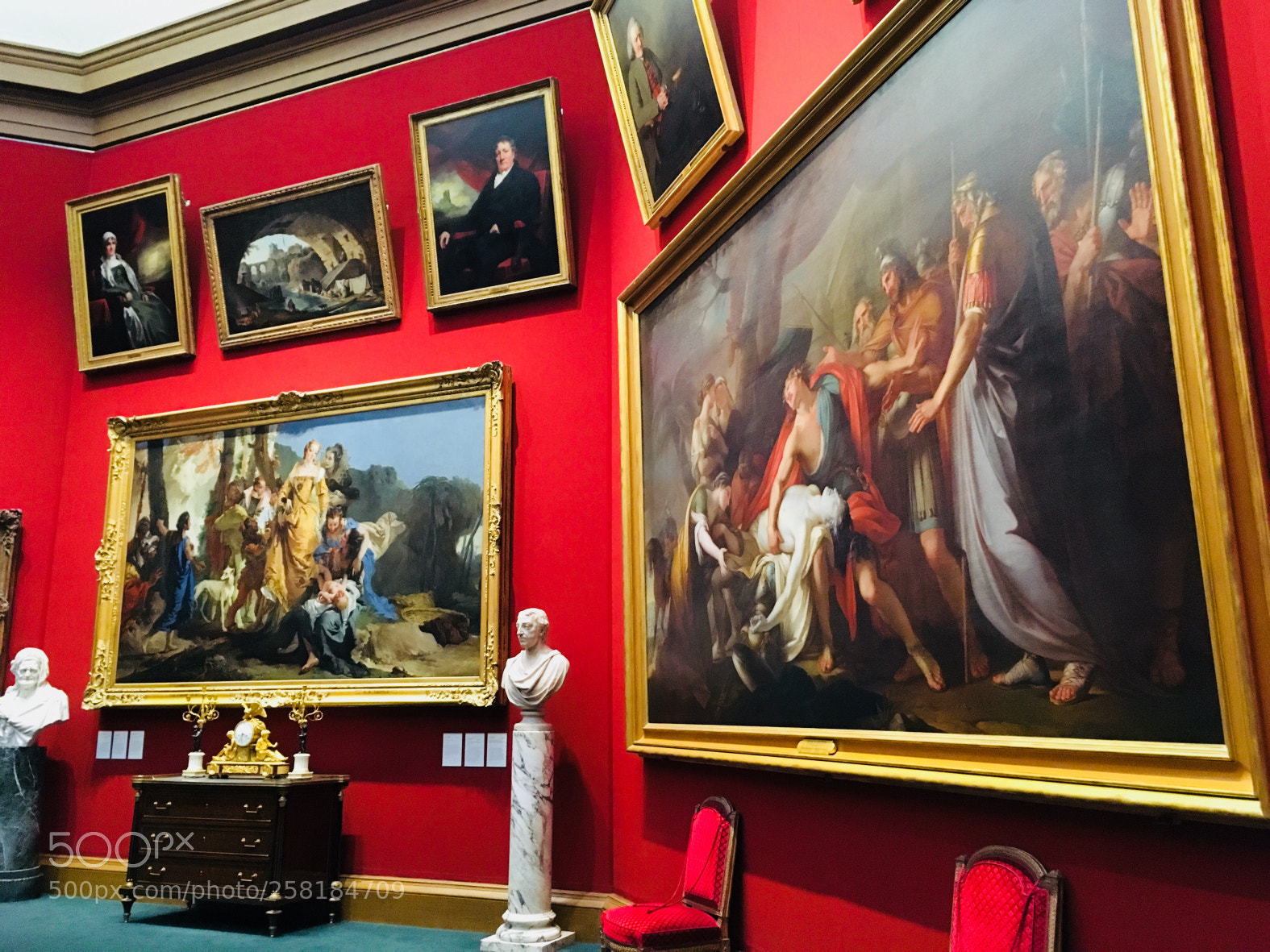 Apple iPhone SE sample photo. Scottish national gallery photography