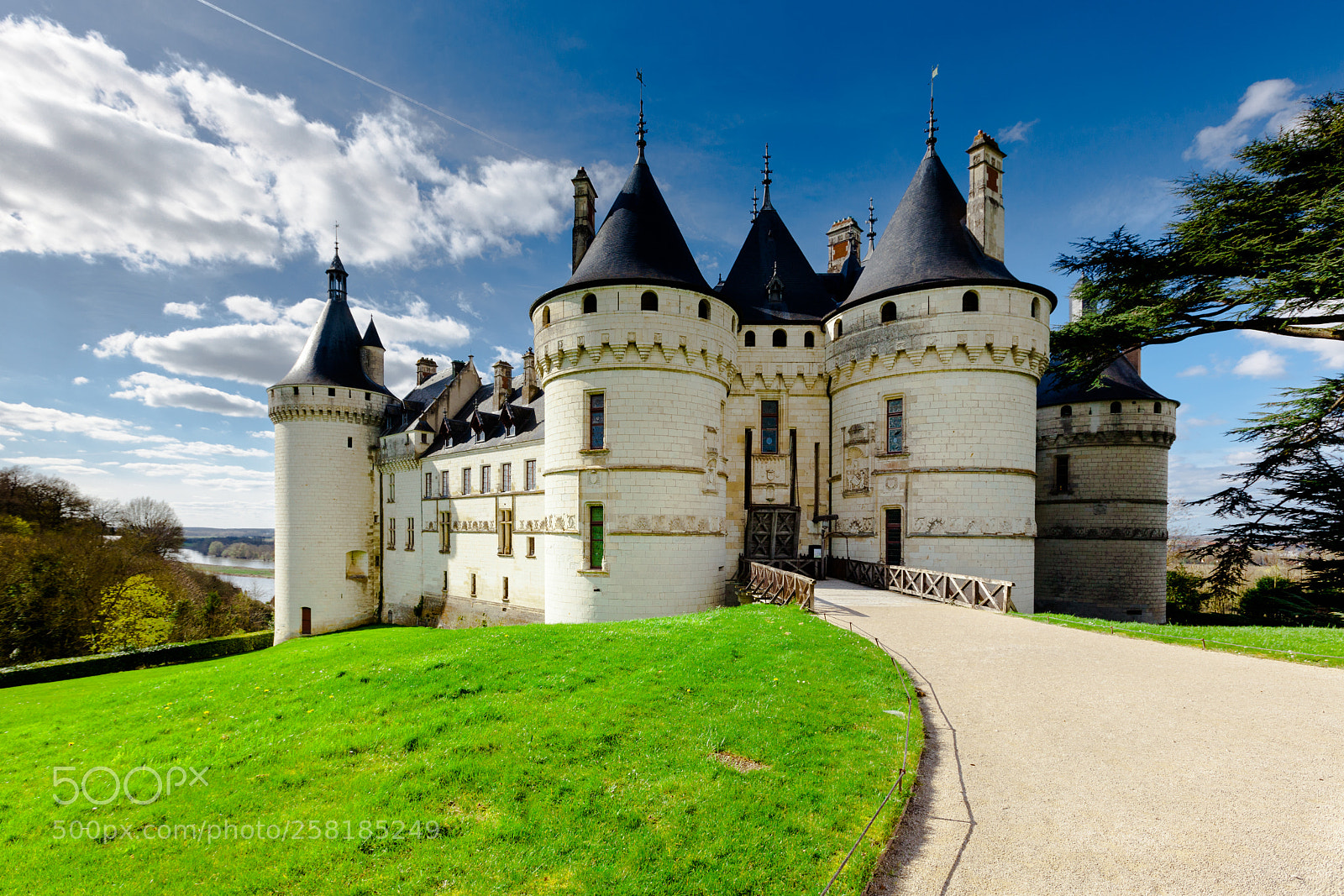 Canon EOS 5D Mark II sample photo. Chateau de rivau photography