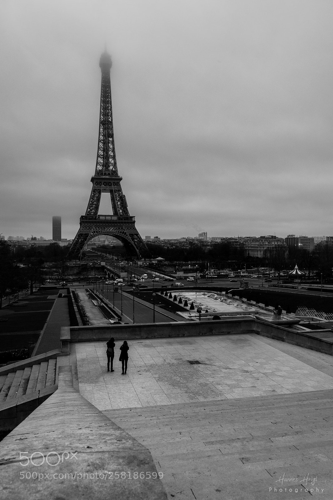 Sony a7 II sample photo. Paris - tour de photography