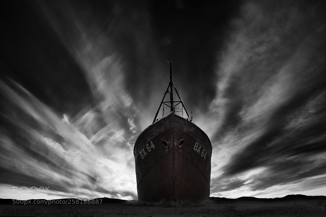 Canon EOS 5D Mark II sample photo. The ghost ship photography