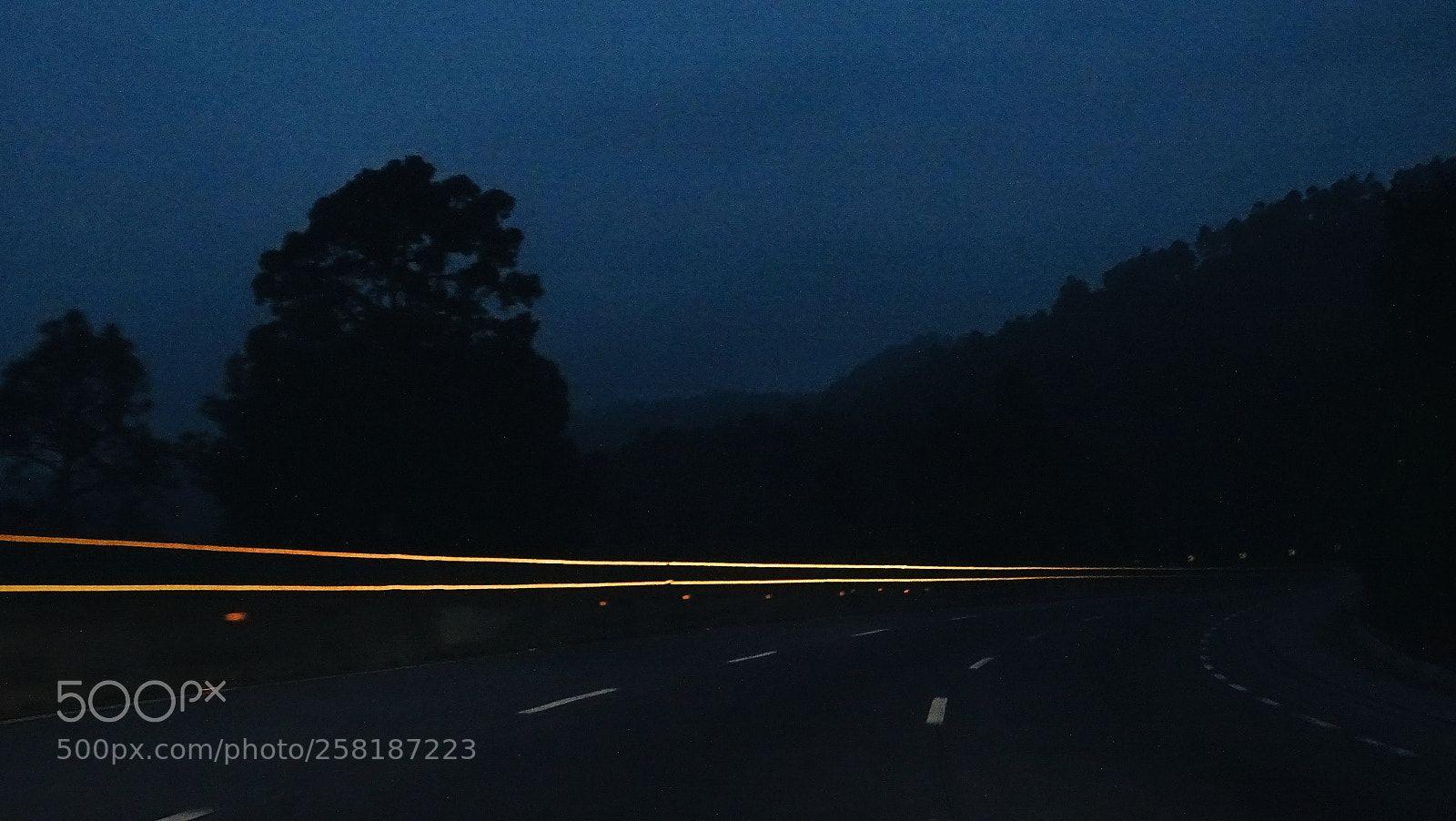 Sony Cyber-shot DSC-HX400V sample photo. Road twilight. photography