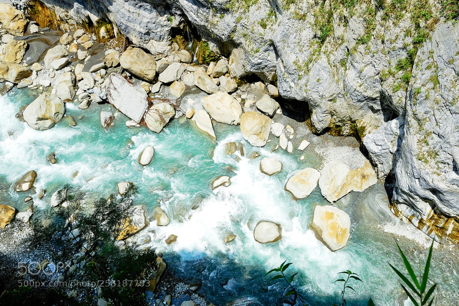 Fujifilm X70 sample photo. Look down the river photography
