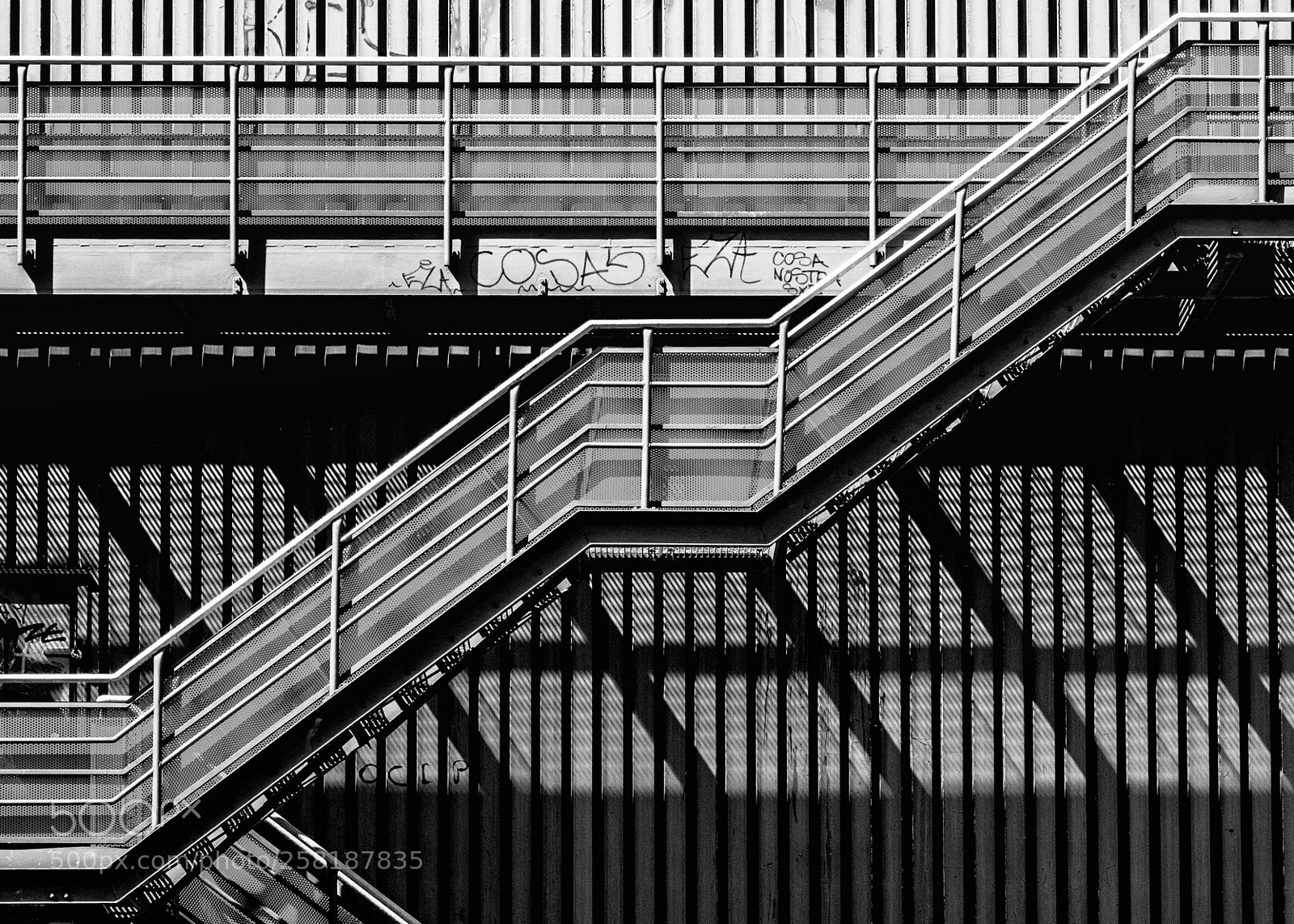 Sony Cyber-shot DSC-RX10 IV sample photo. ... licht und schatten ... photography