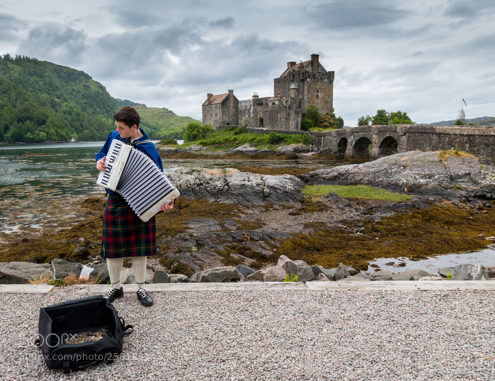 Canon EOS 70D sample photo. Eilean donan castle photography