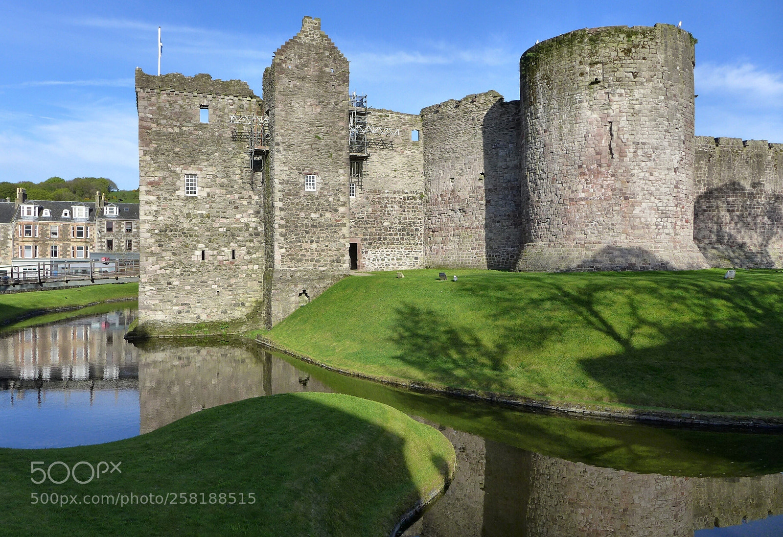 Panasonic Lumix DMC-LX7 sample photo. Rothesay castle photography