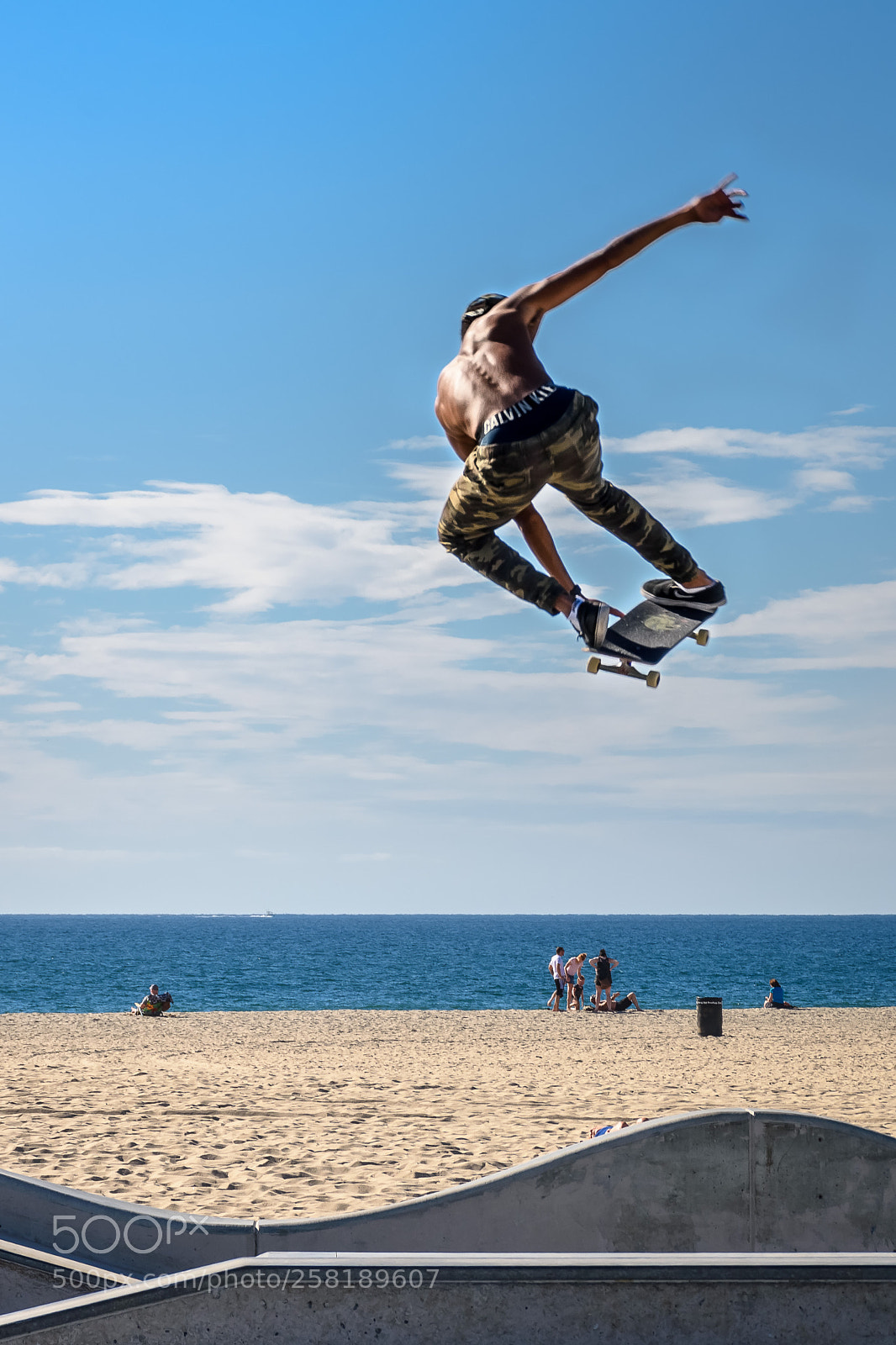 Nikon D7200 sample photo. Surfing the sky photography
