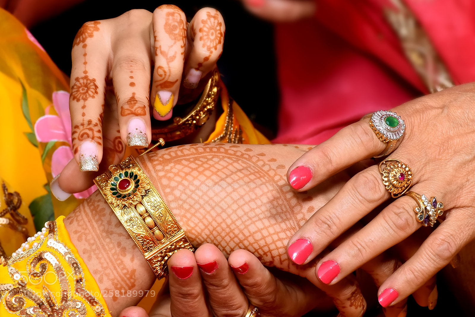 Nikon D7200 sample photo. Bracelet photography