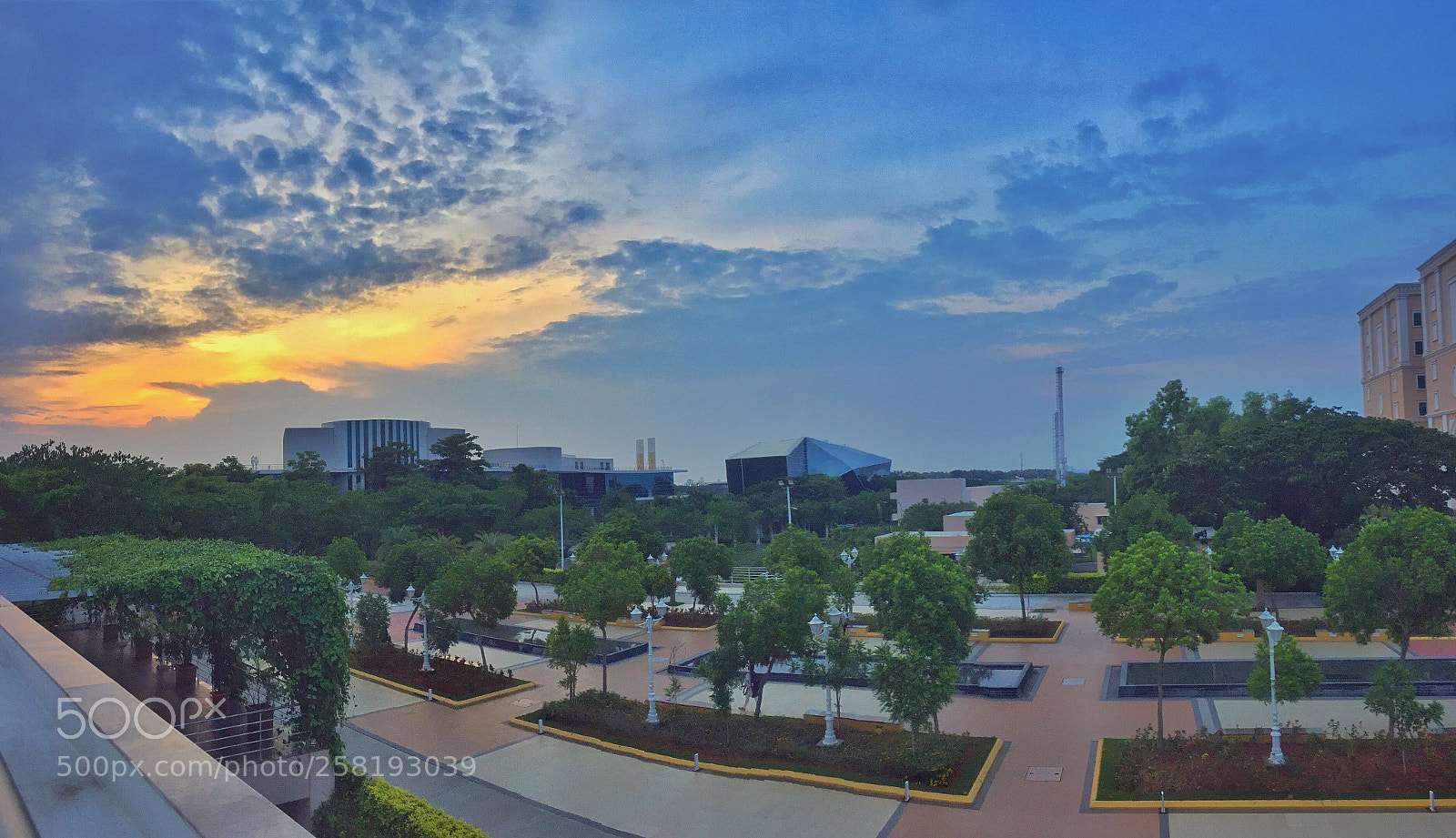 Apple iPhone 6 sample photo. Dusk photography