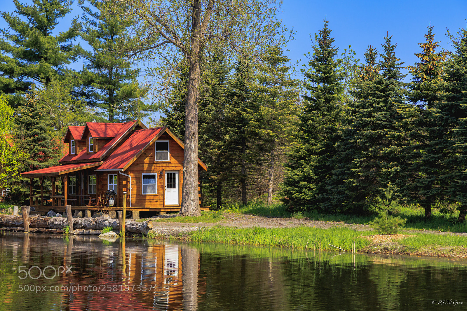 Canon EOS 6D Mark II sample photo. Cabin photography