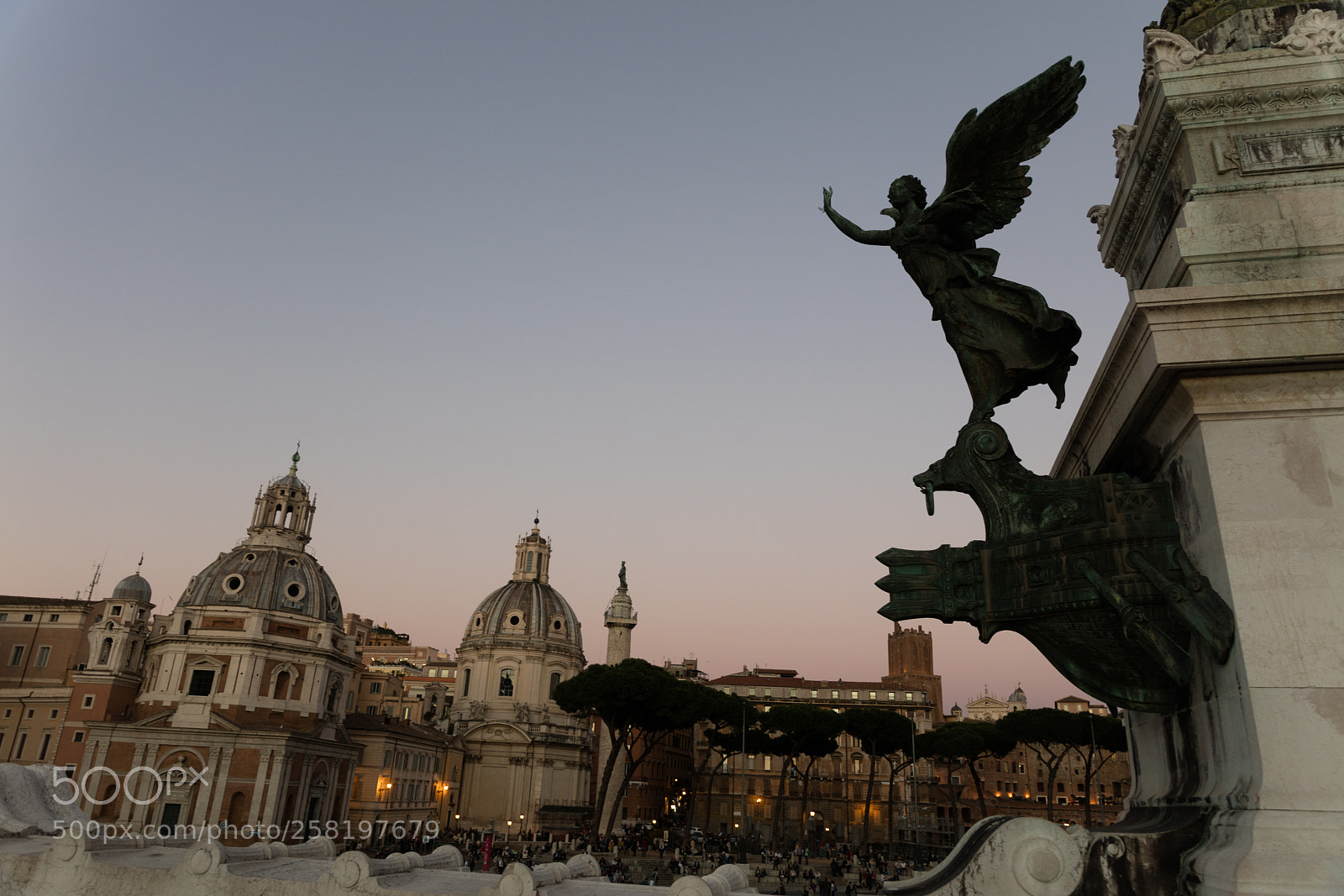 Canon EOS 5DS R sample photo. The vittoriale in piazza photography