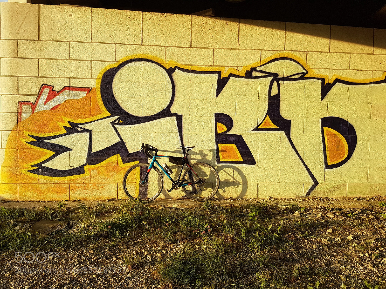 Samsung Galaxy S7 sample photo. Graffiti bike photography