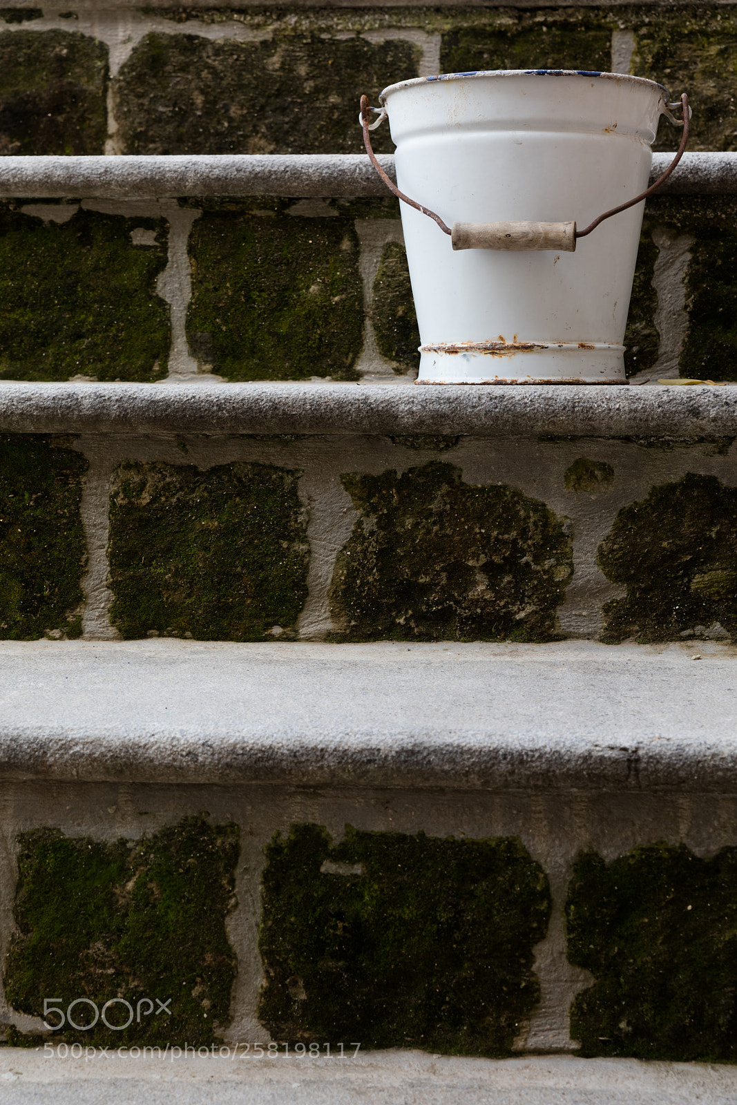 Canon EOS 5DS R sample photo. White bucket ibackground photography