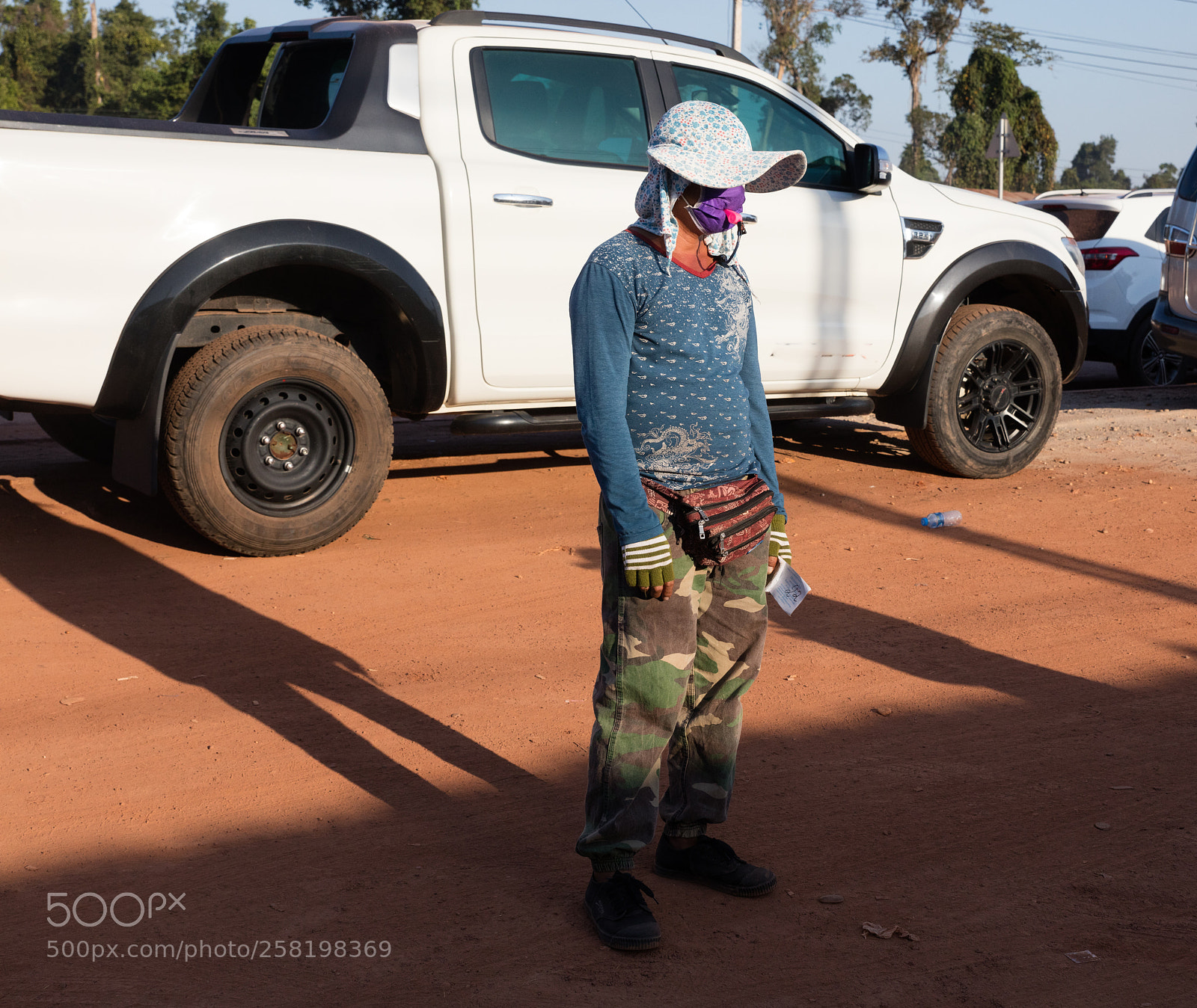 Canon EOS 5DS R sample photo. Valet parking in laos photography