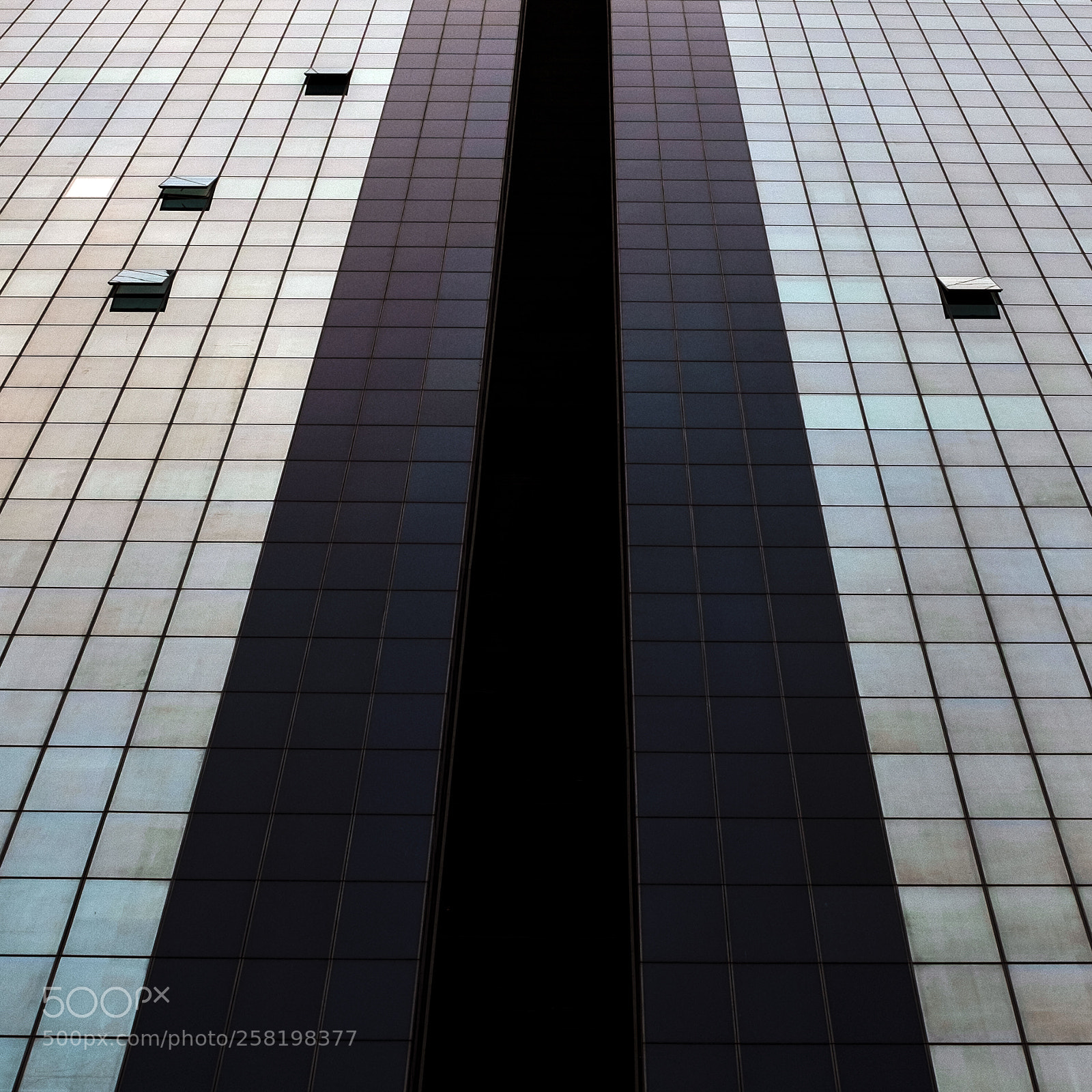 Fujifilm X100T sample photo. Black strip photography