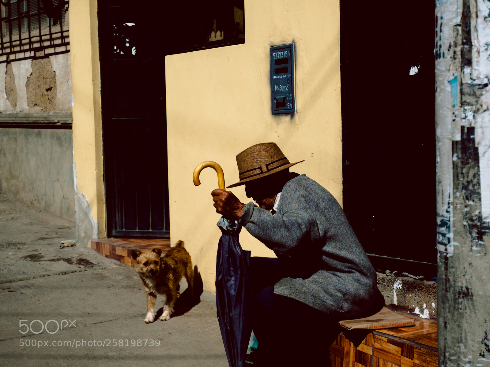 Olympus OM-D E-M5 II sample photo. Street huaraz peru 2018 photography