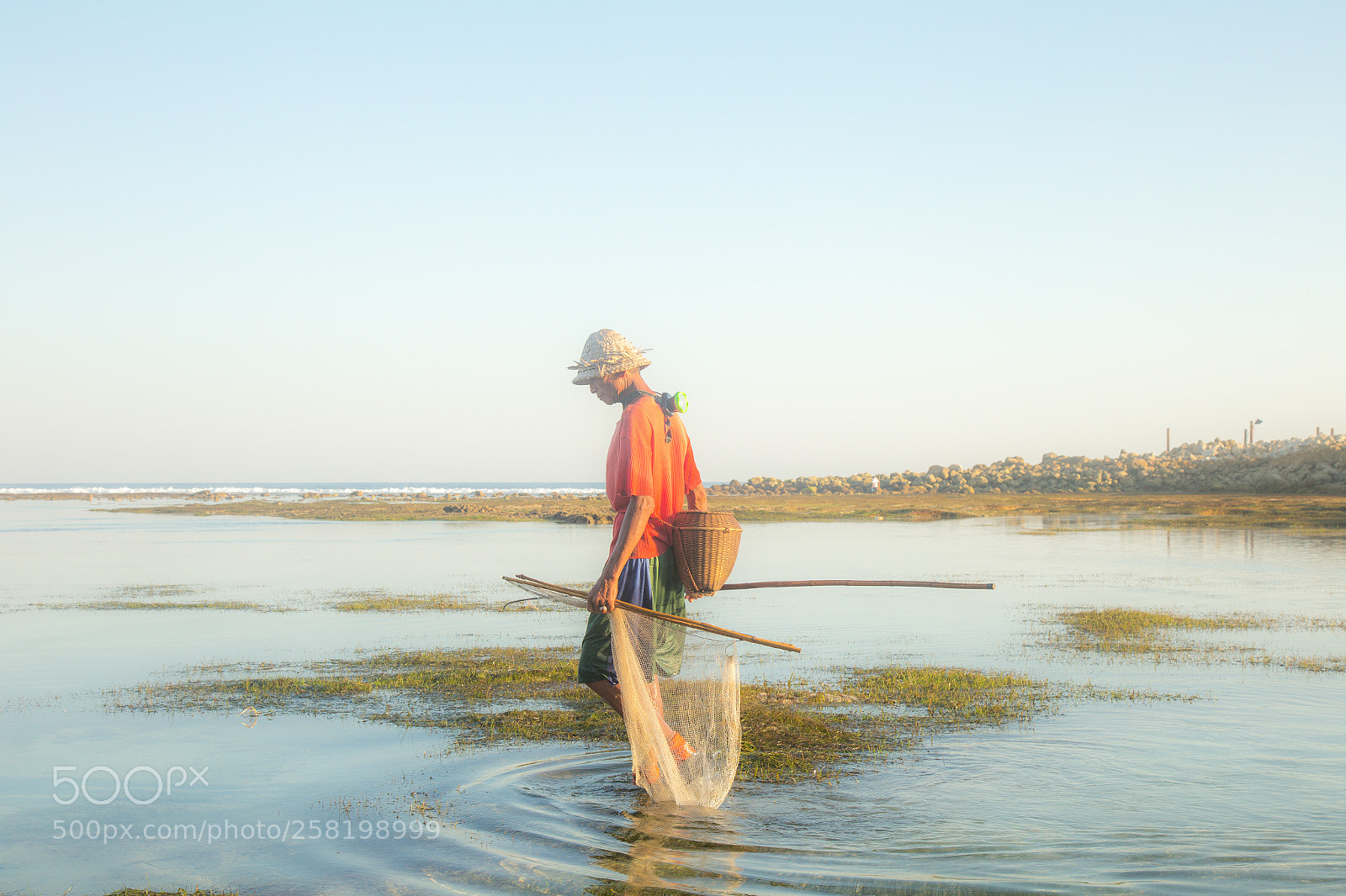 Canon EOS 6D sample photo. Balinese fisherman photography