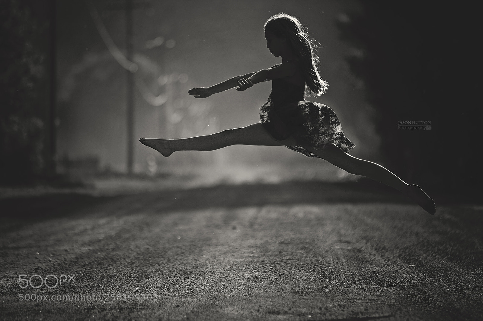 Canon EOS 5D Mark II sample photo. Leap photography
