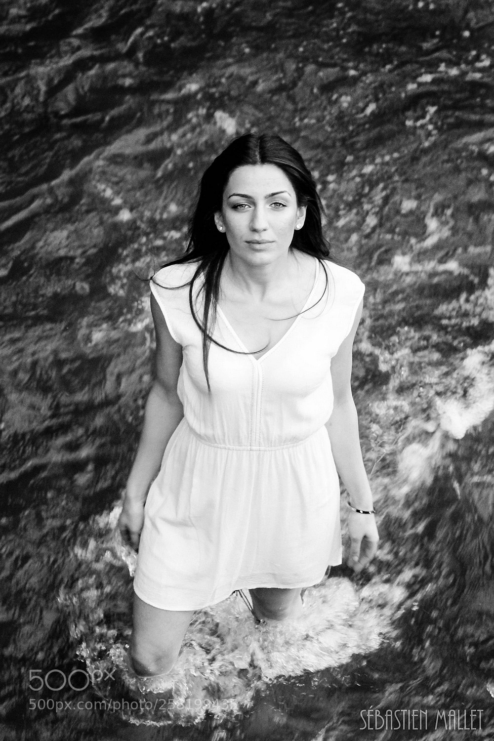 Canon EOS 7D sample photo. Au milieu de la photography
