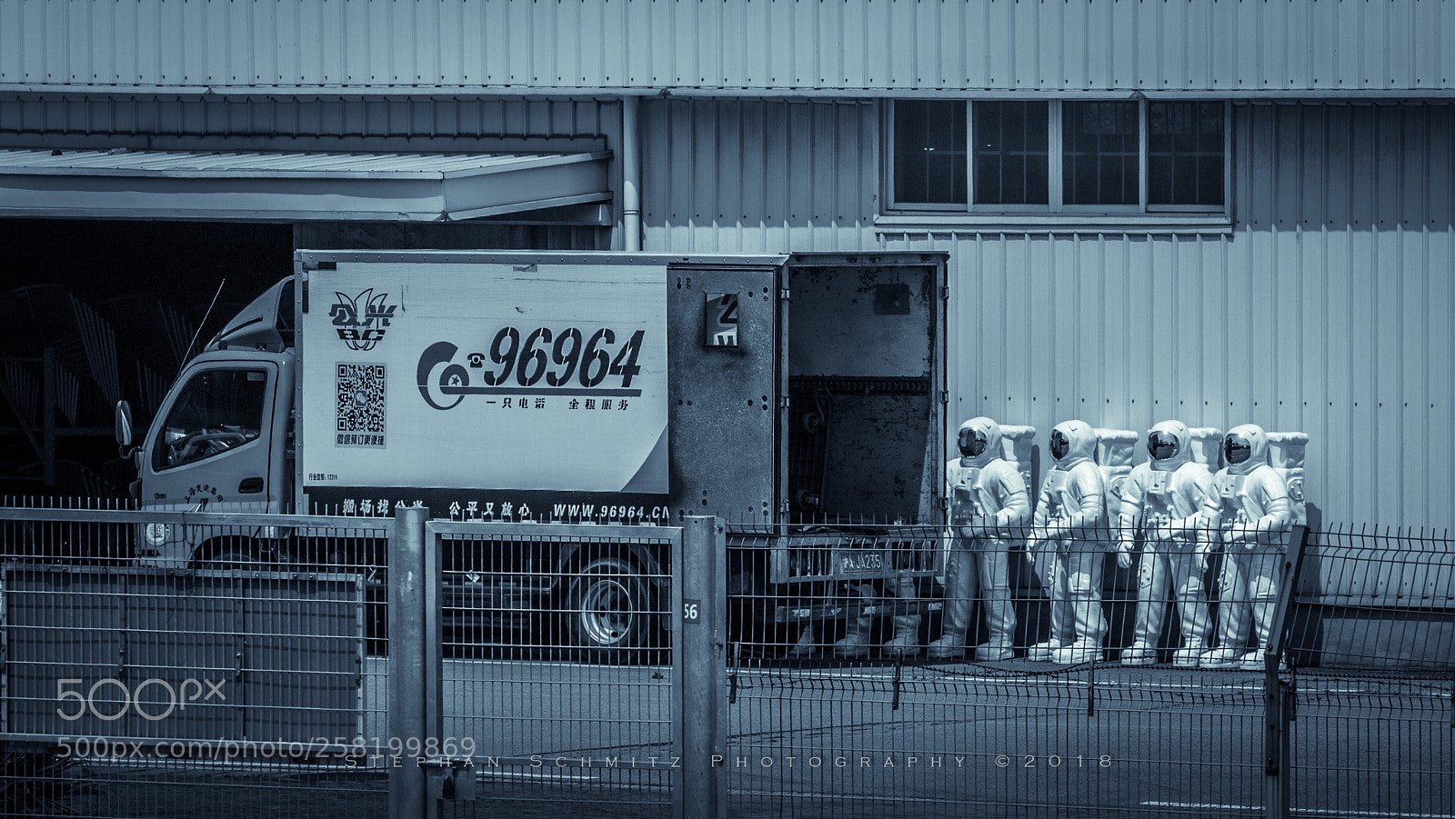 Canon EOS 6D Mark II sample photo. Spacemen photography