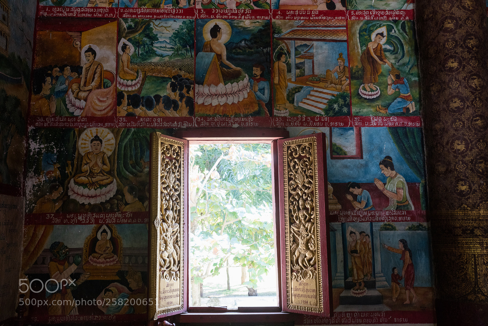 Canon EOS 5DS R sample photo. Laos, november 2016. buddhist temple photography