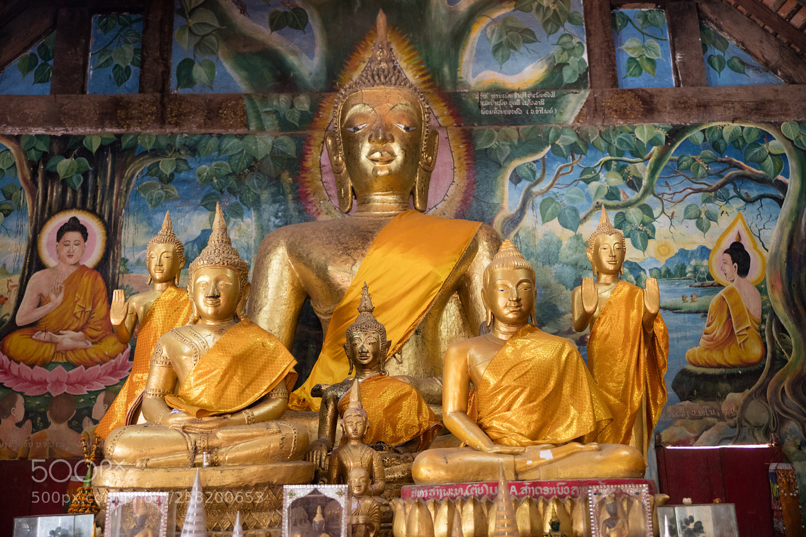 Canon EOS 5DS R sample photo. Laos, november 2016. interior photography