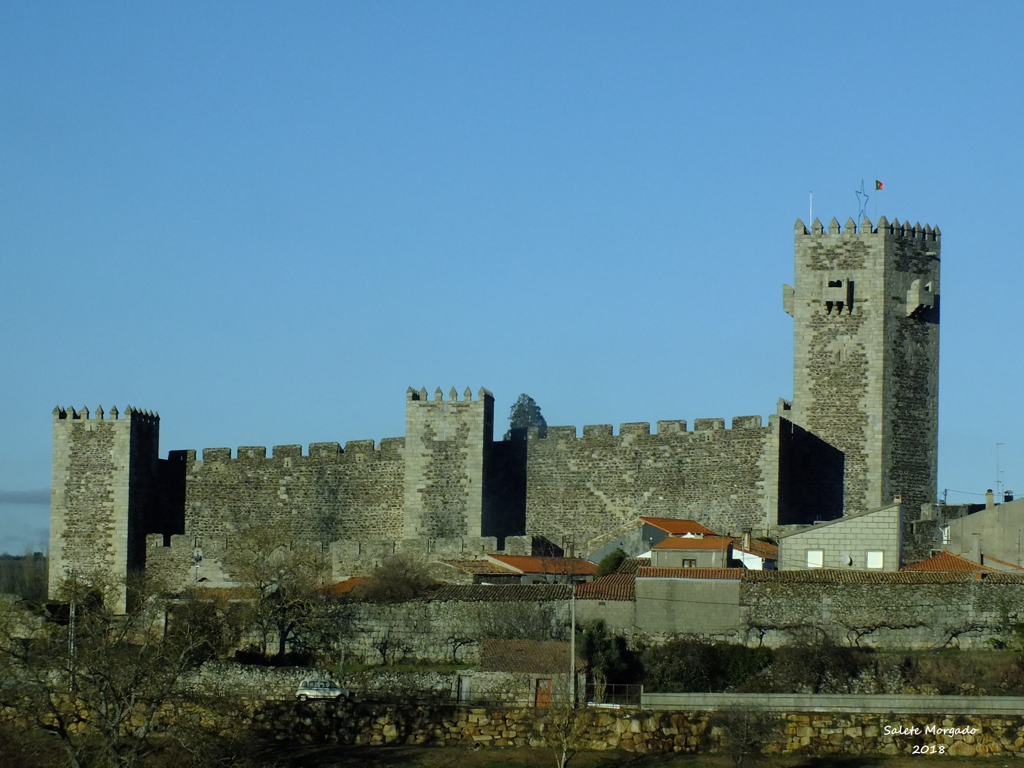 Fujifilm FinePix HS30EXR sample photo. Castelo de sabugal - portugal photography