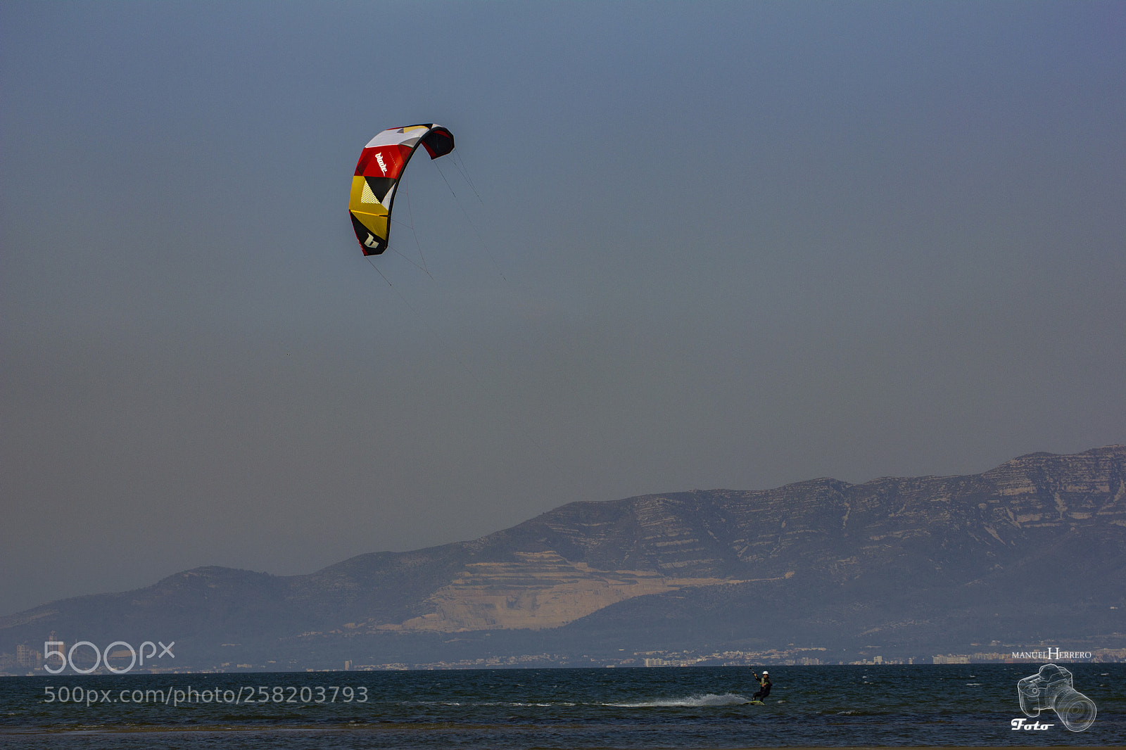 Canon EOS 550D (EOS Rebel T2i / EOS Kiss X4) sample photo. Surfeando photography
