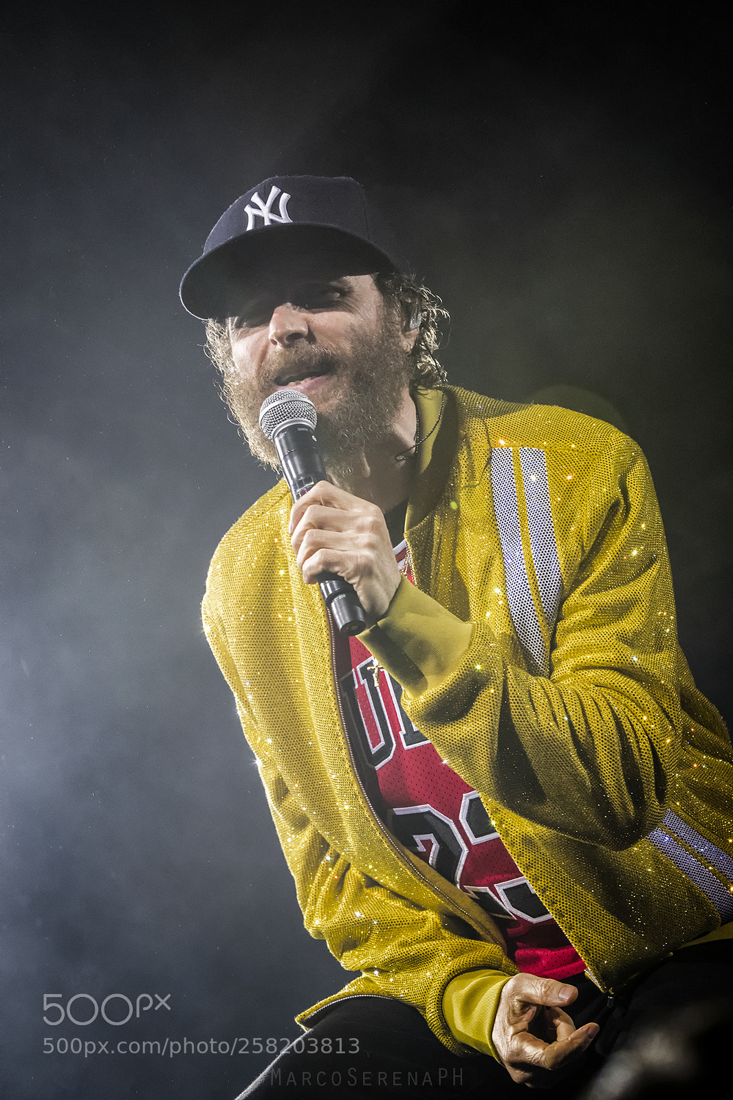 Canon EOS-1D X Mark II sample photo. Lorenzo jovanotti live 2018 photography