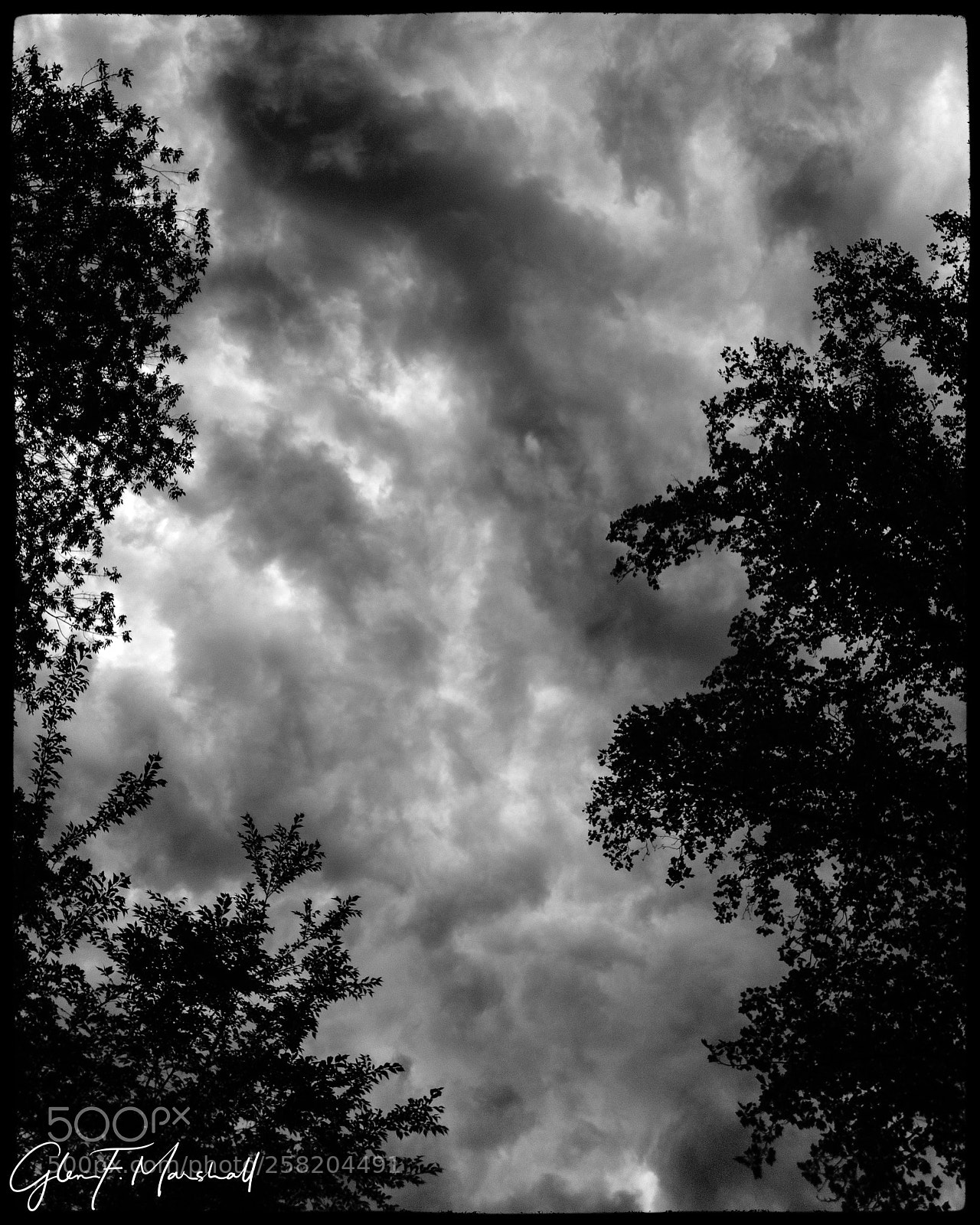 Samsung Galaxy S9+ sample photo. Thunderstorm warning photography