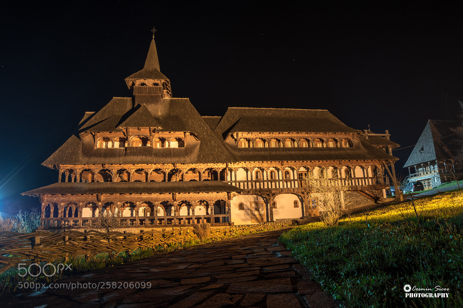 Nikon D5600 sample photo. Barsana monastery at night photography
