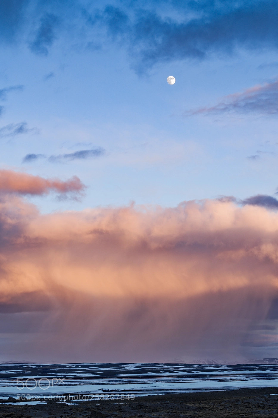 Sony a7R III sample photo. Pink rain with moon photography