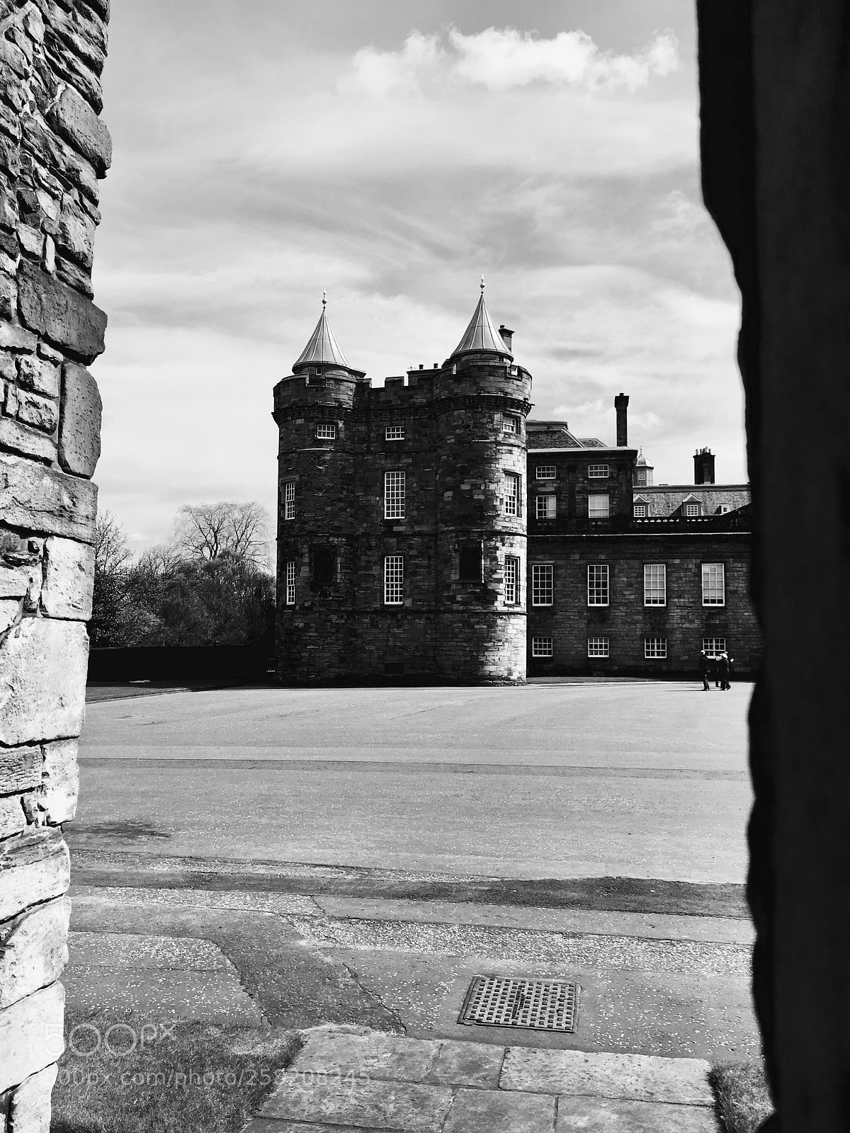 Apple iPhone 6s sample photo. Sneak peek 

holyrood palace photography