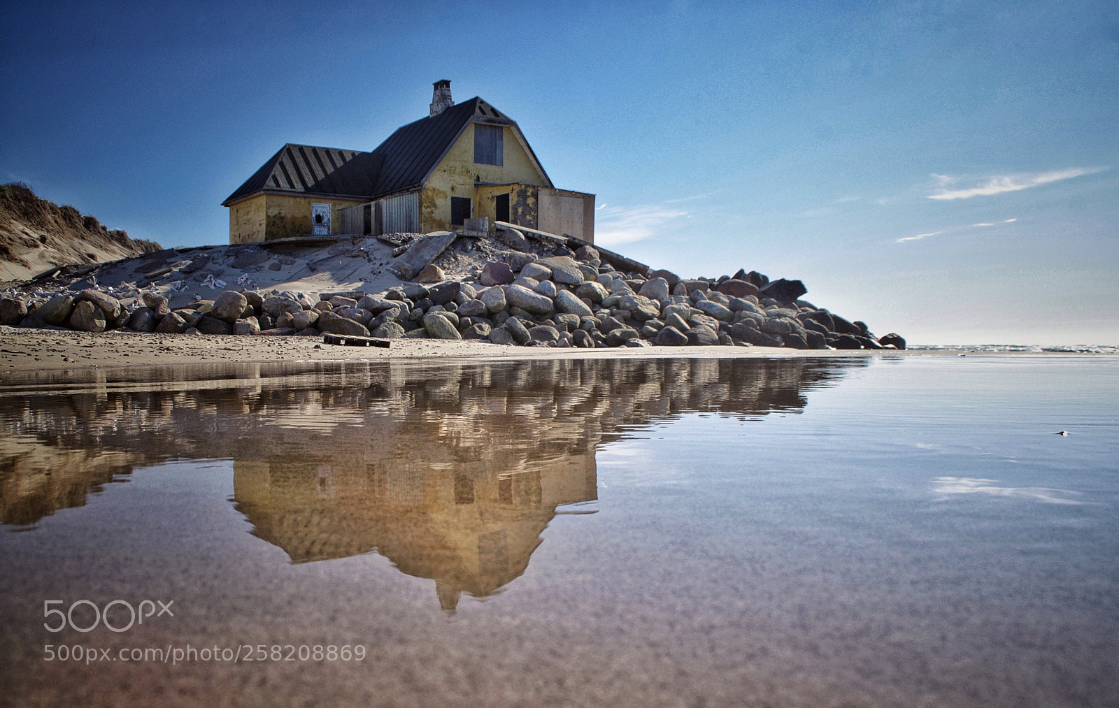Nikon D750 sample photo. The house beyond the photography