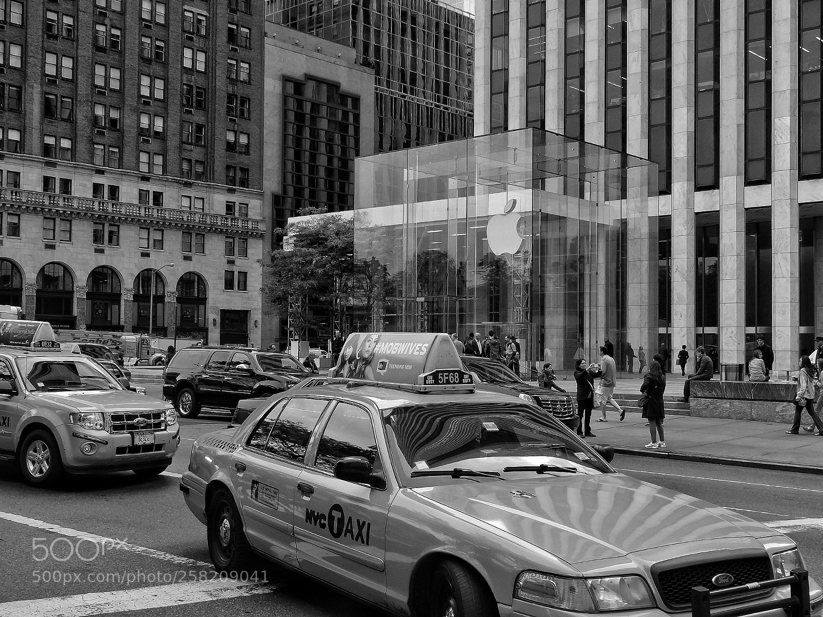 Sony Cyber-shot DSC-HX100V sample photo. Apple cube photography