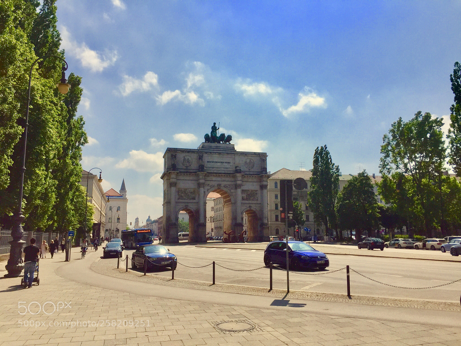 Apple iPhone 6 sample photo. Sunny day in munich photography