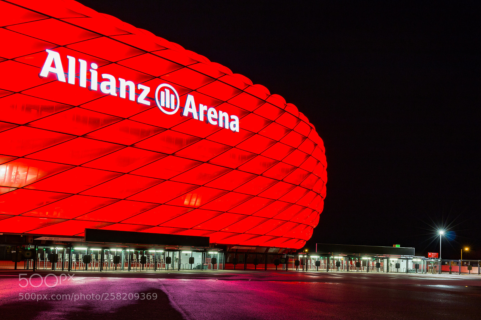 Canon EOS 70D sample photo. Munich allianz arena photography
