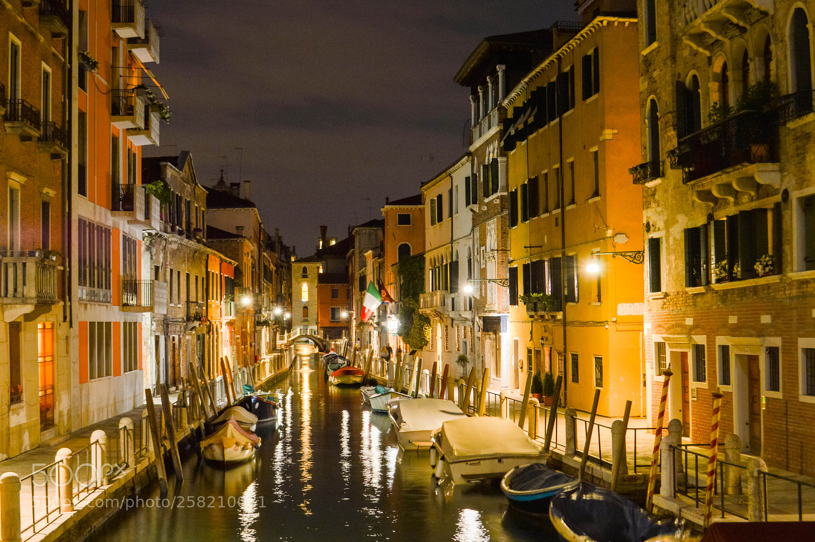 Nikon D3200 sample photo. Venice at night photography