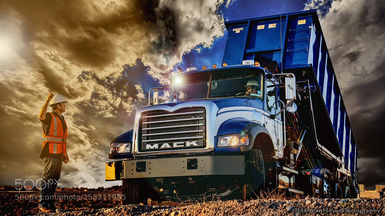 Canon EOS 5D Mark II sample photo. Mack sunrise photography
