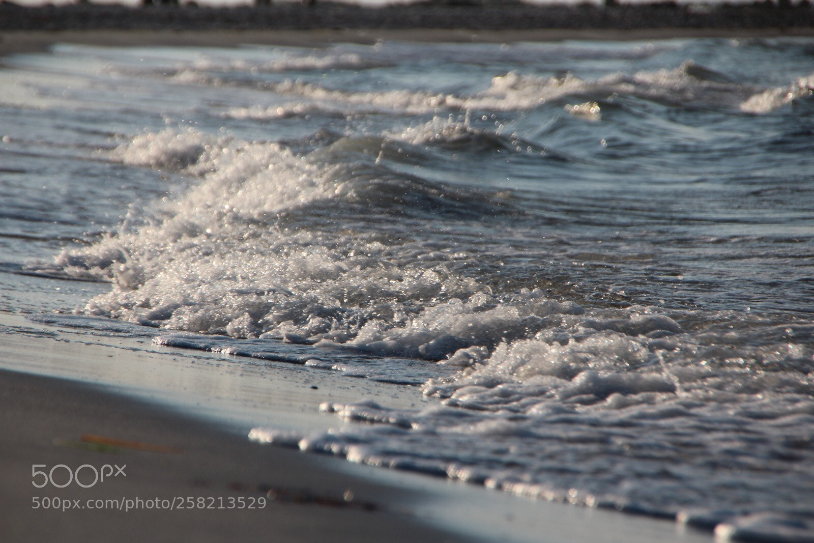 Canon EOS 600D (Rebel EOS T3i / EOS Kiss X5) sample photo. Beach waves  photography