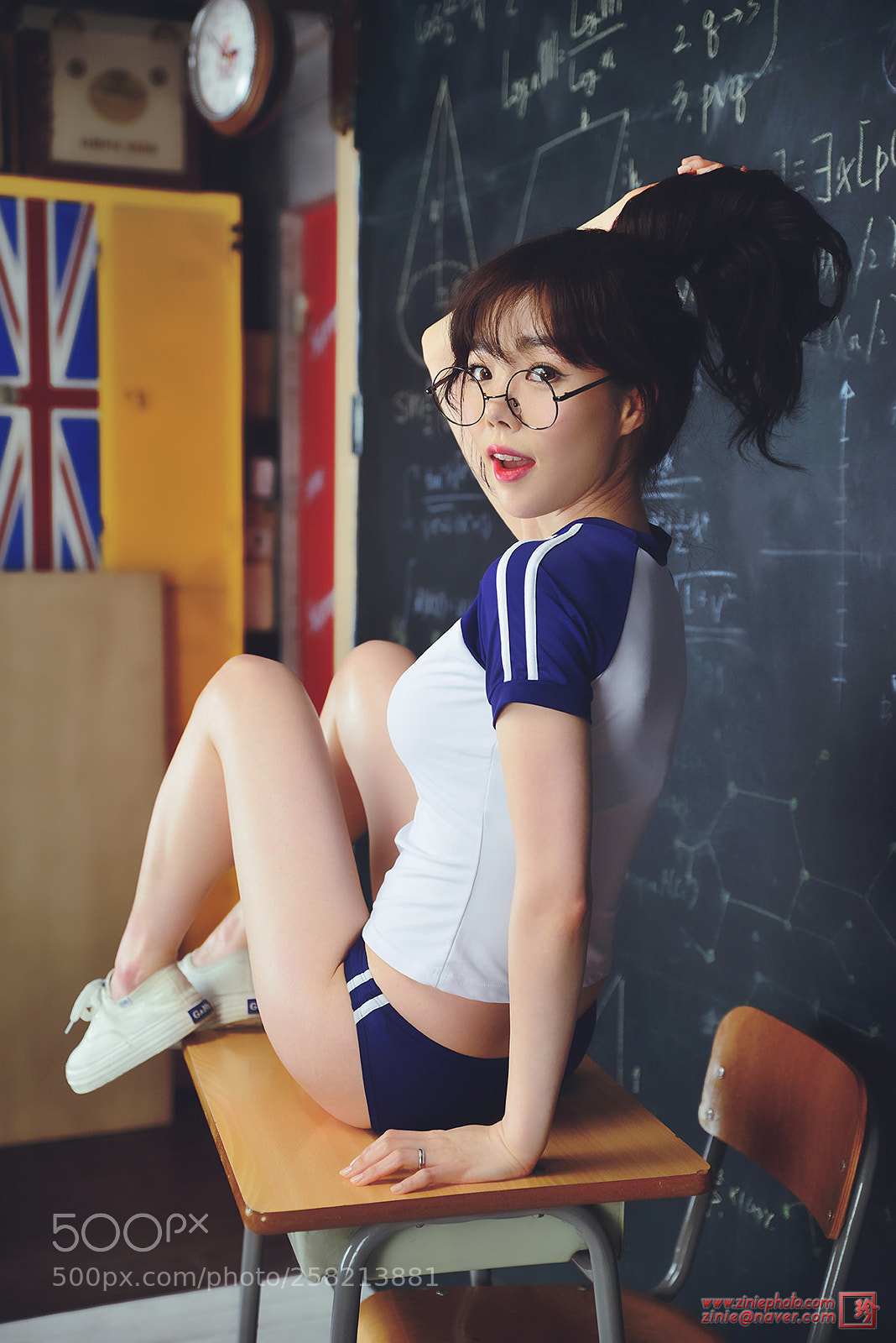 Nikon D800 sample photo. R photography