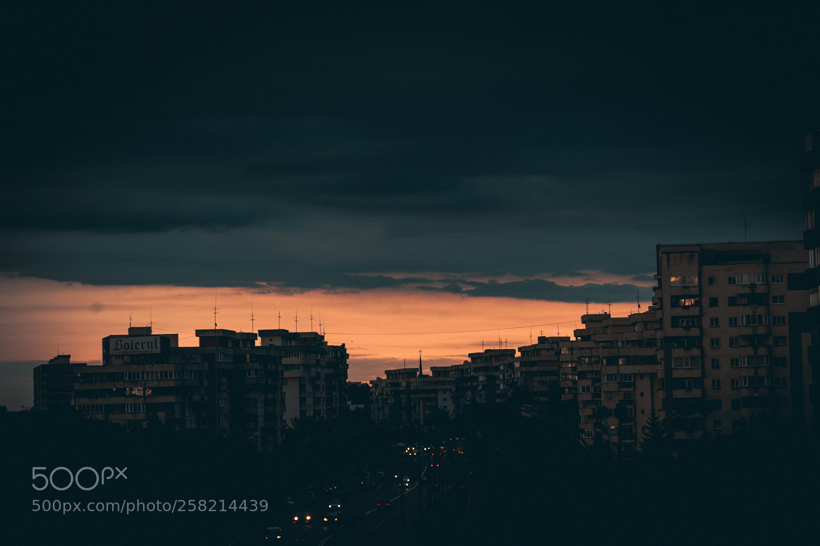 Sony a7 sample photo. Dusk scenery in cluj photography