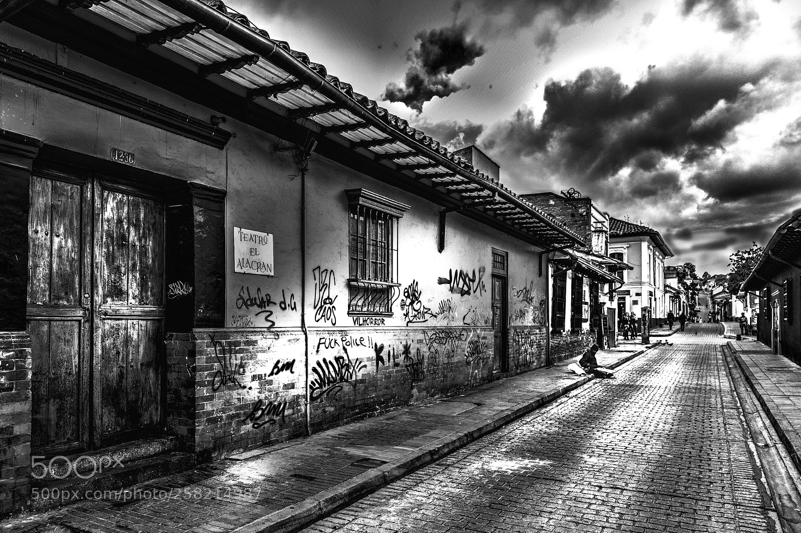 Canon EOS 5DS R sample photo. Candelaria, bogota photography