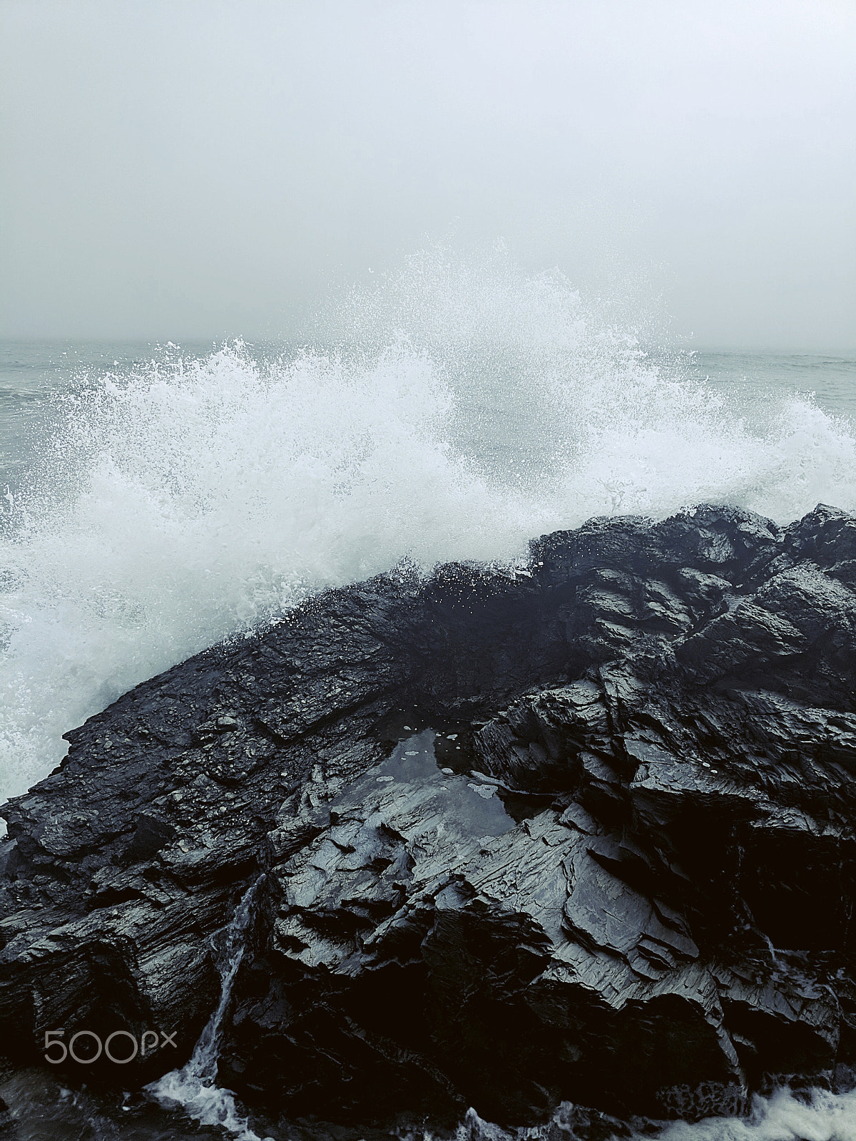 Google Pixel XL sample photo. Rocky spray photography