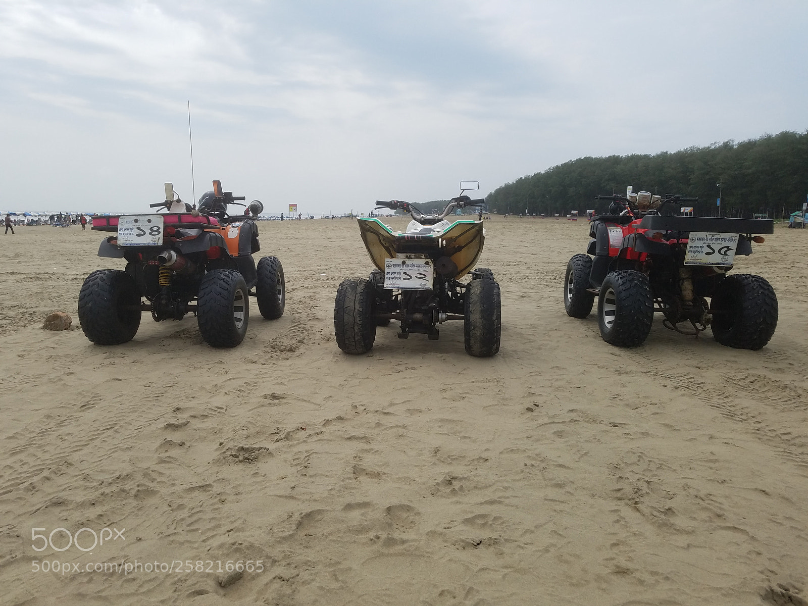 Samsung Galaxy S7 Edge sample photo. Beach bikes photography